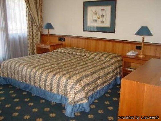 Van Der Valk Hotel Den Haag - Voorschoten Cameră foto